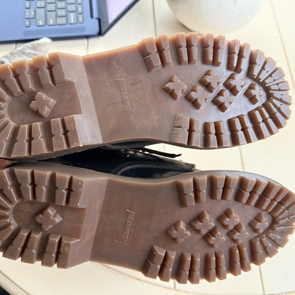 Julianos Black Leather Boots - Picture 8 of 10